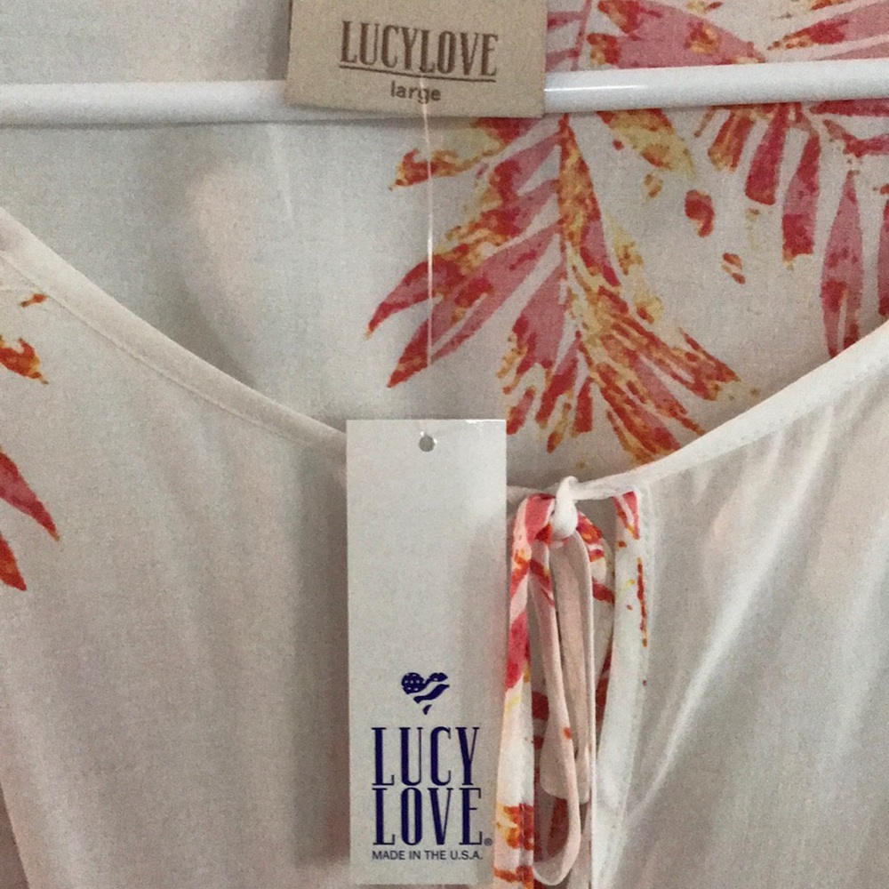 BNWT Lucy Love🏝 - Picture 4 of 4